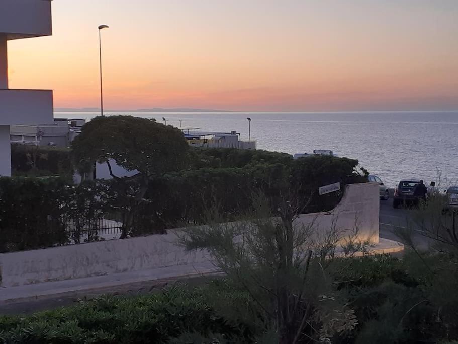 Appartement Portami A Sentire Le Onde Del Mare à Bari Extérieur photo