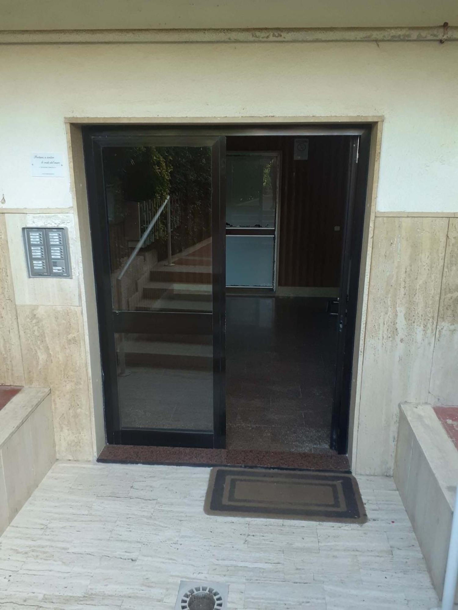 Appartement Portami A Sentire Le Onde Del Mare à Bari Extérieur photo